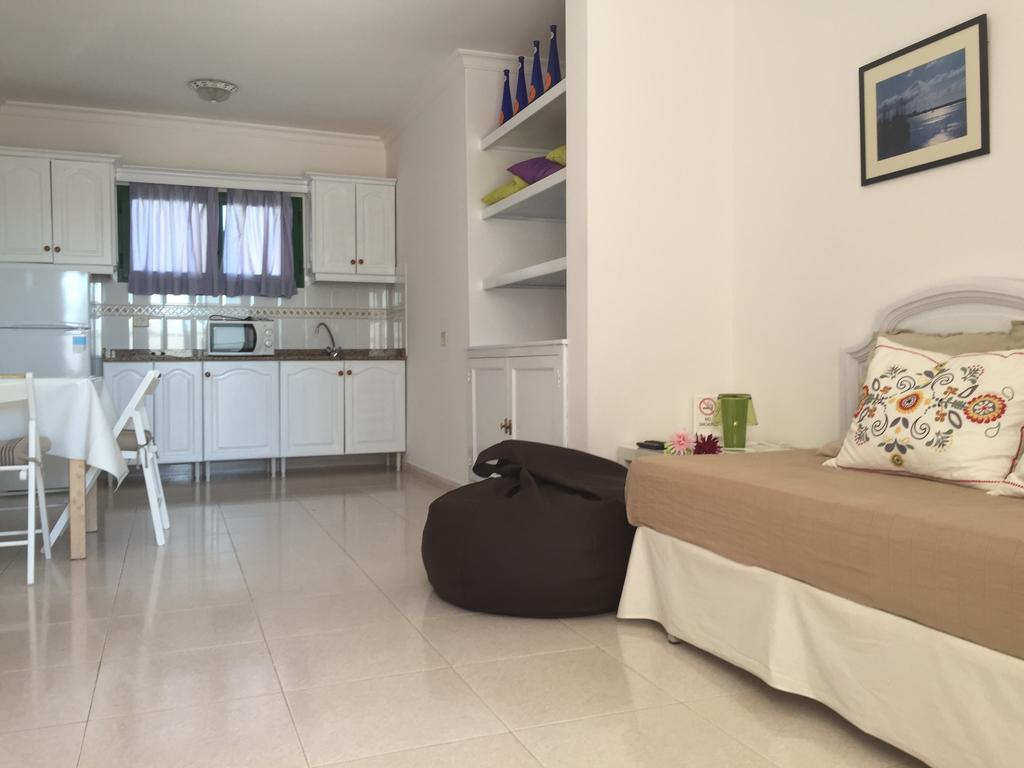 Apartamentos Flamboyant Adults Only Puerto del Carmen  Habitación foto